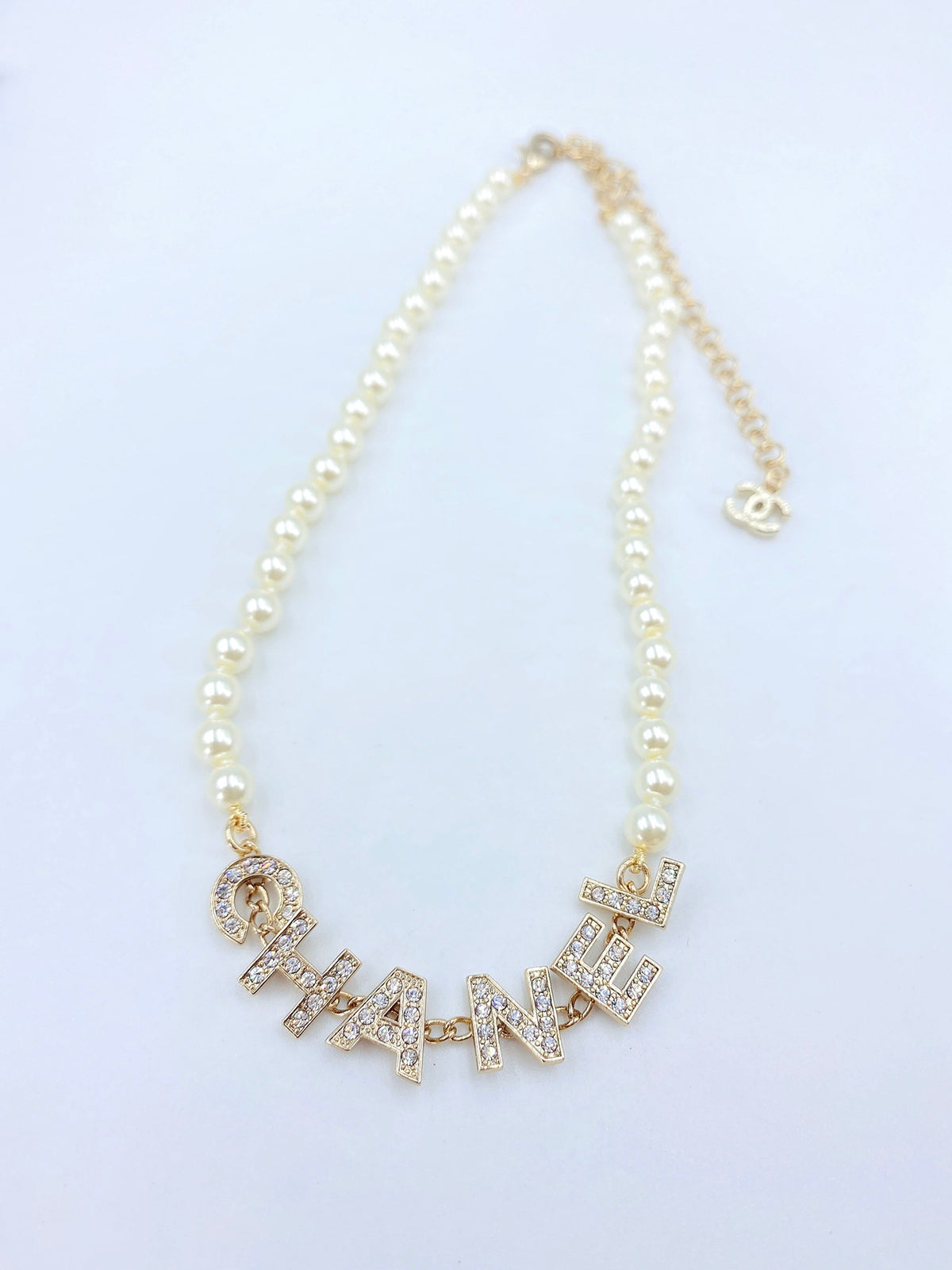 CHANEL Pearl Necklace