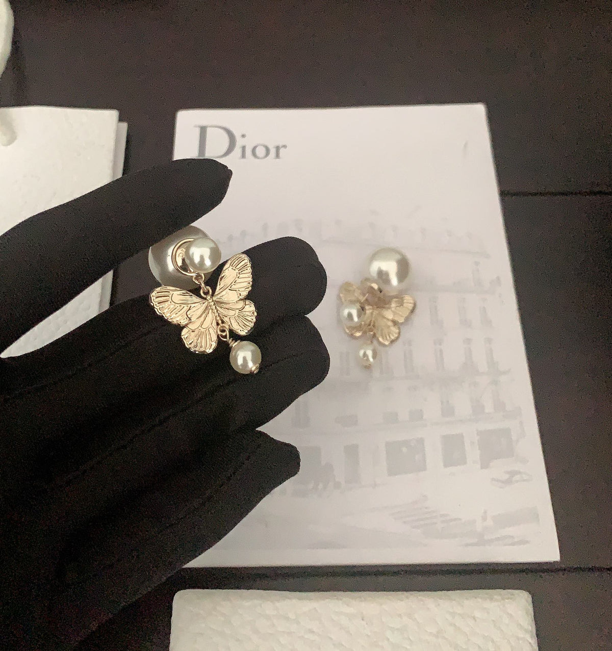 P65 Pearl Earrings