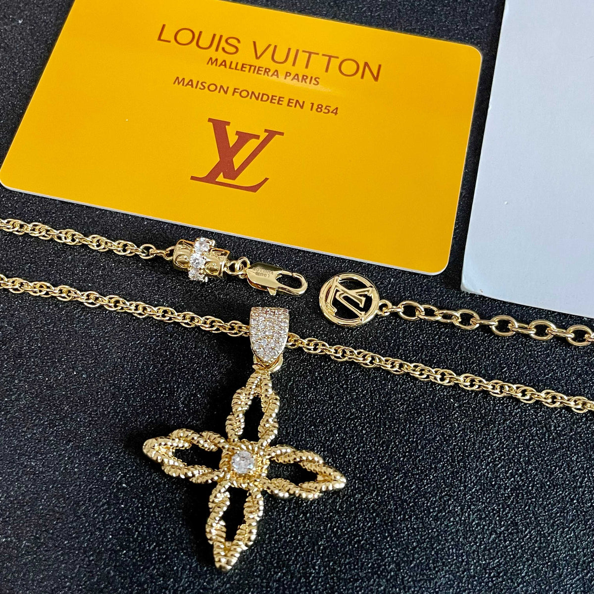 LOUIS VUITTON P90 Necklace