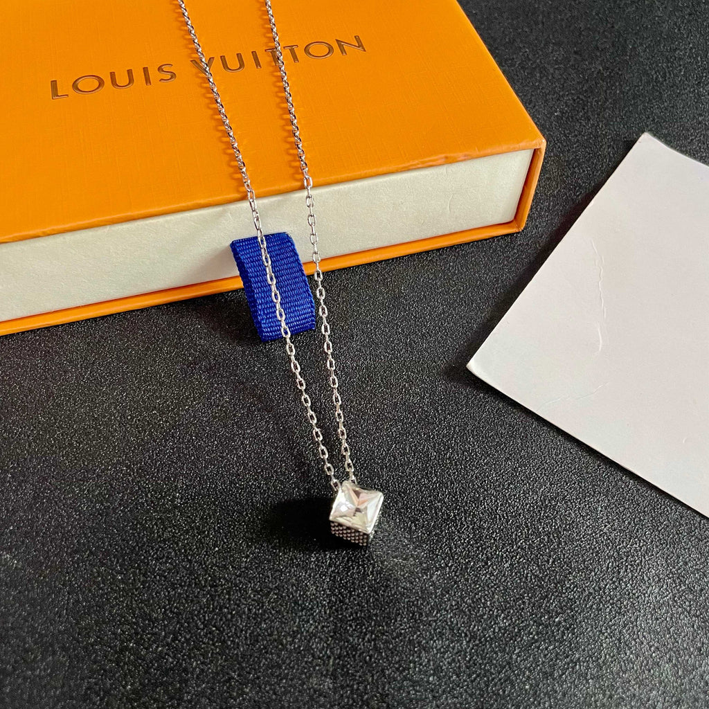 LOUIS VUITTON Necklace
