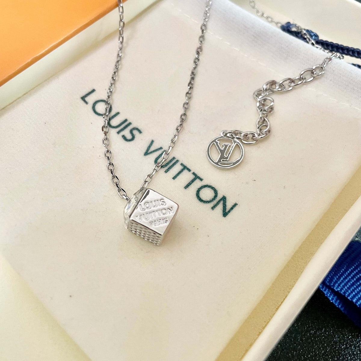 LOUIS VUITTON Necklace