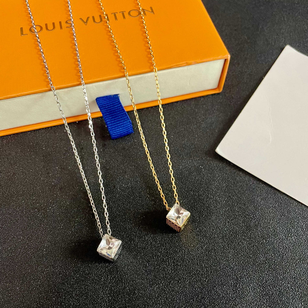 LOUIS VUITTON Necklace
