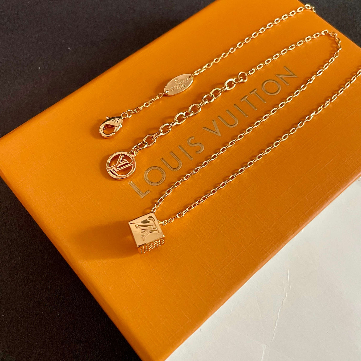 LOUIS VUITTON Necklace