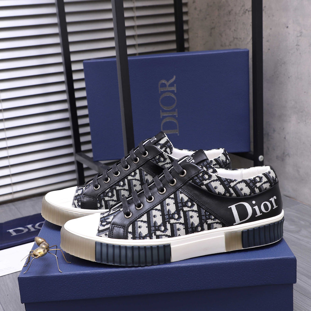 Dior DIOR Sneakers #001