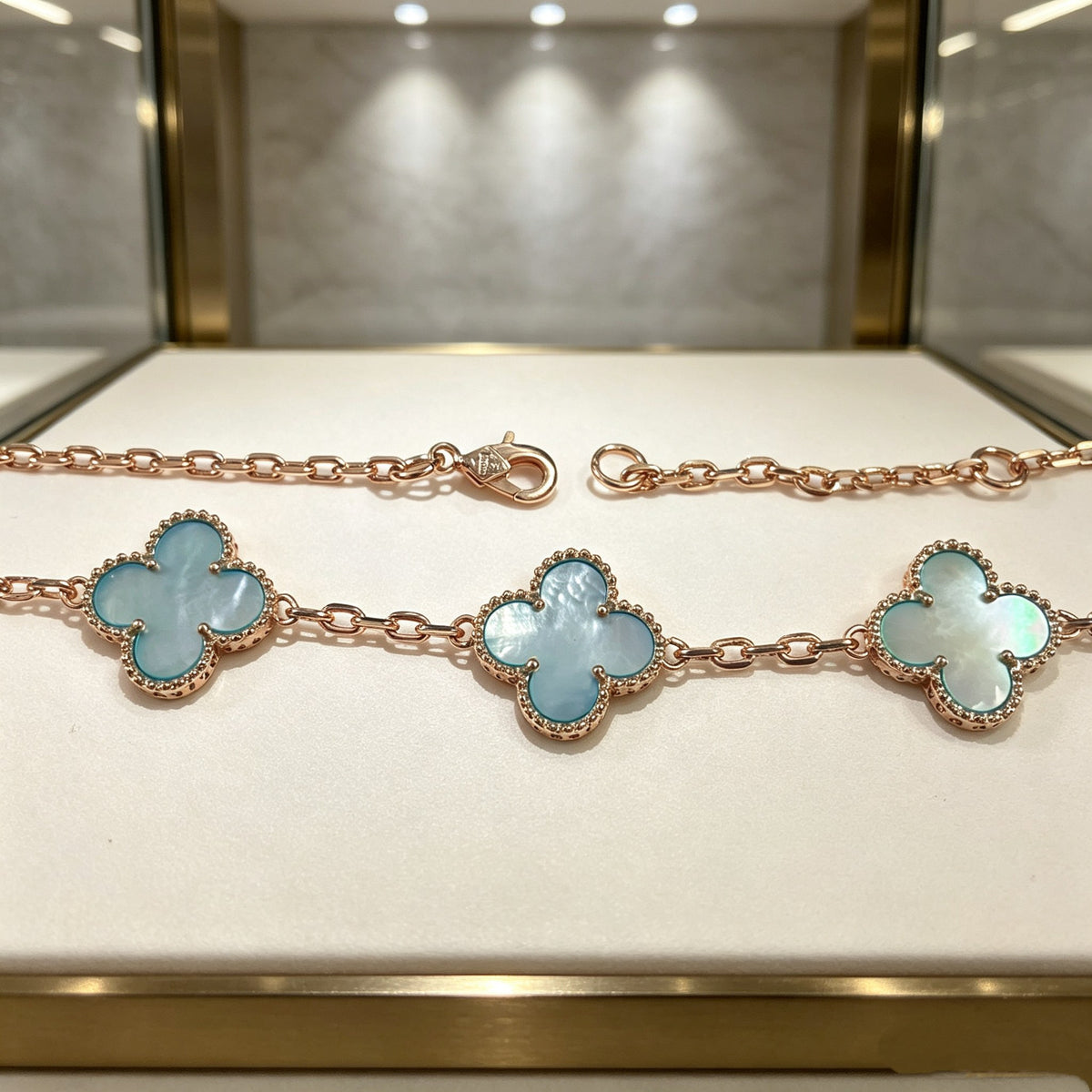 VAN CLEEF & ARPELS Four-Leaf Clover Necklace