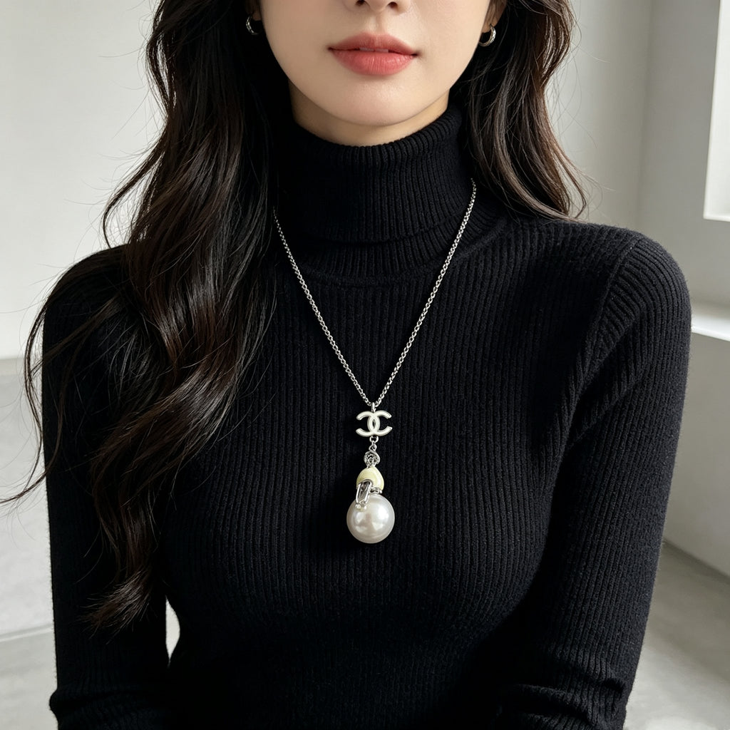 CHANEL Necklace