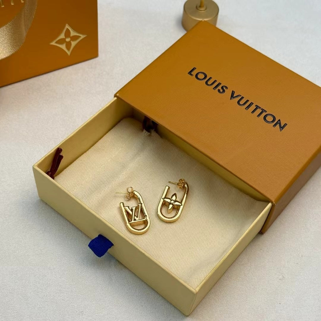 LOUIS VUITTON Earrings