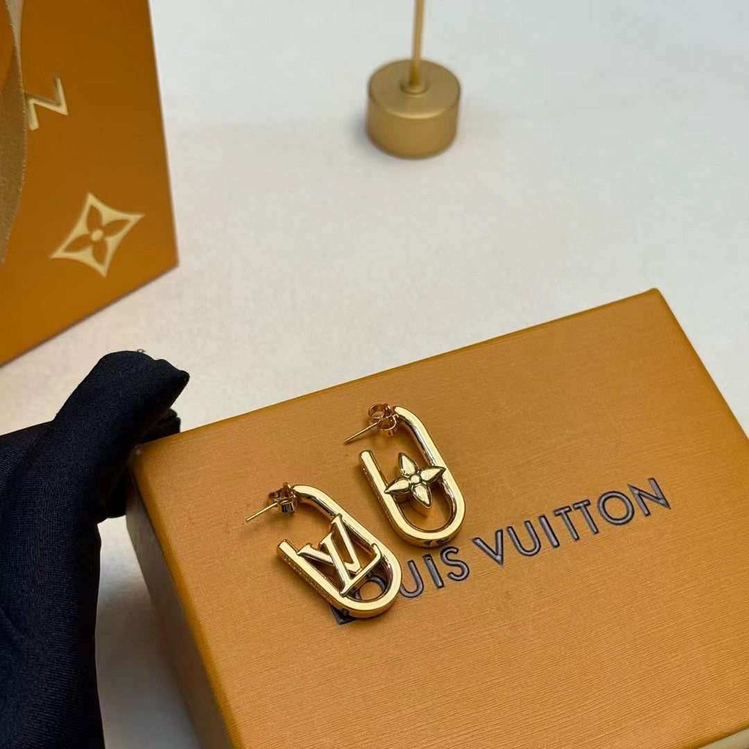 LOUIS VUITTON Earrings