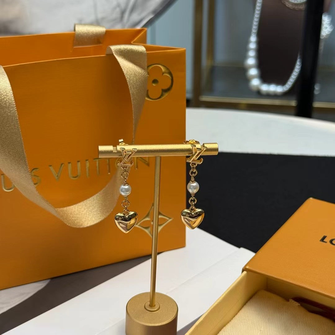 LOUIS VUITTON Earrings