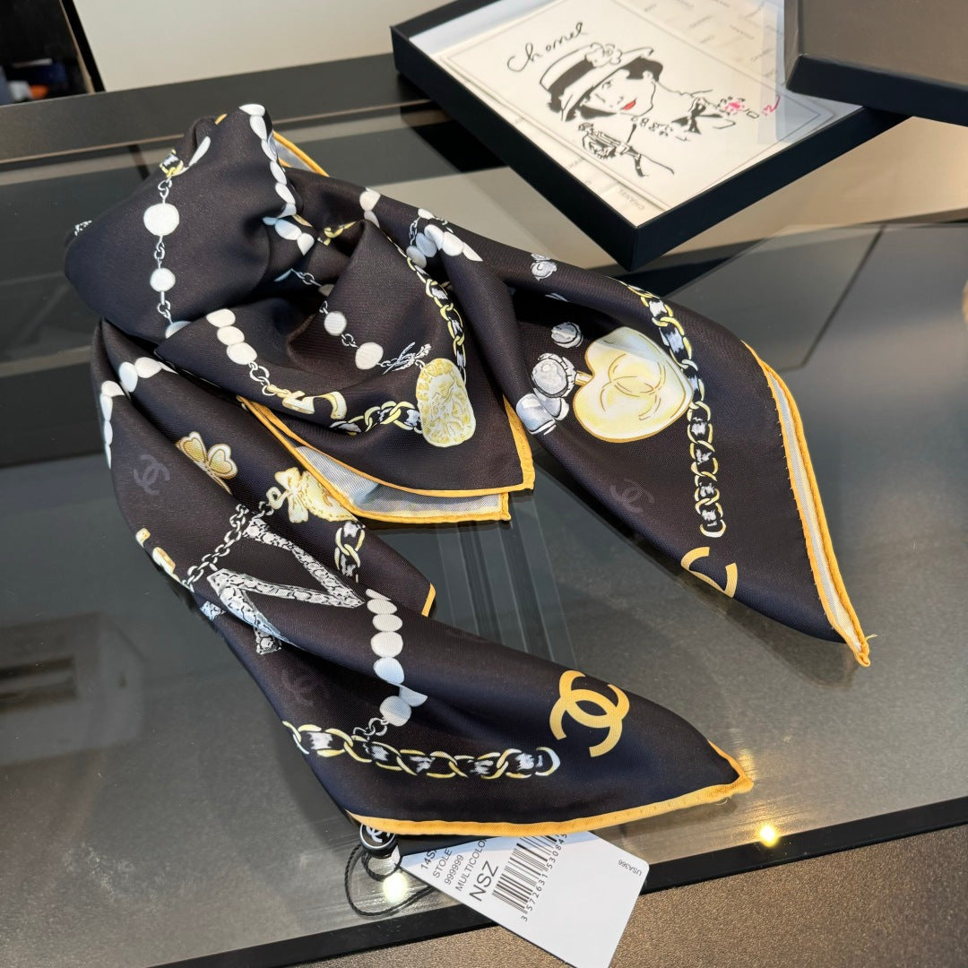 CHANEL Necklace