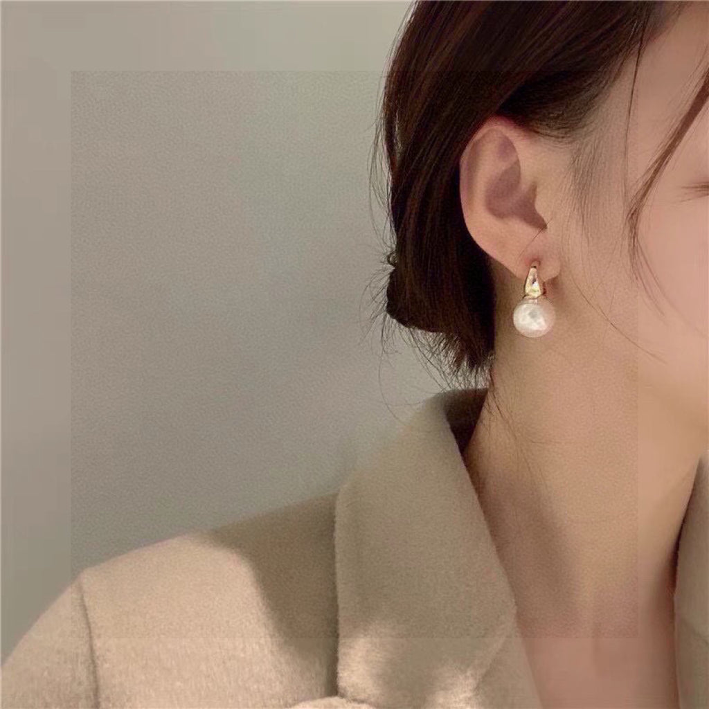 CELINE Pearl Earrings