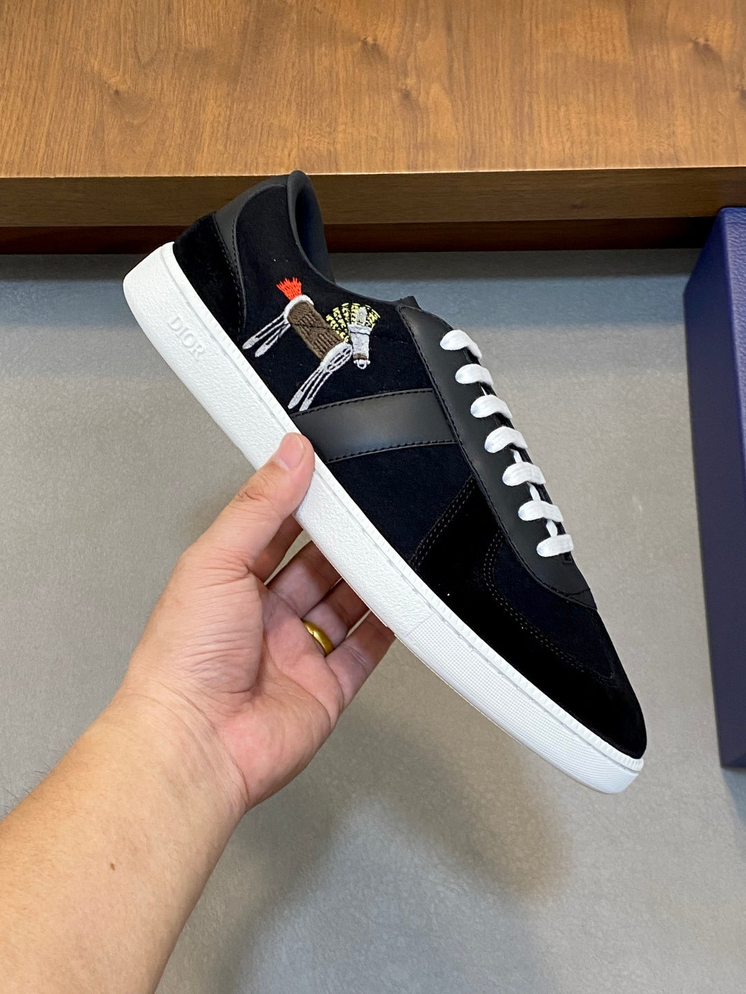 Dior DIOR Sneakers #394
