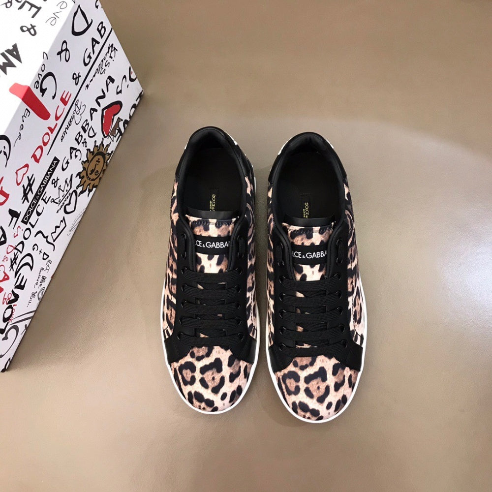 P170[玫瑰][玫瑰]，2020秋冬新款Dolce＆Gabbana/顶级原单 Size：38-45 DG重工系列，原版豹纹图案，精致奢华，超A级别！版型对比专柜正品，丝毫不差！ #382546 - image 1
