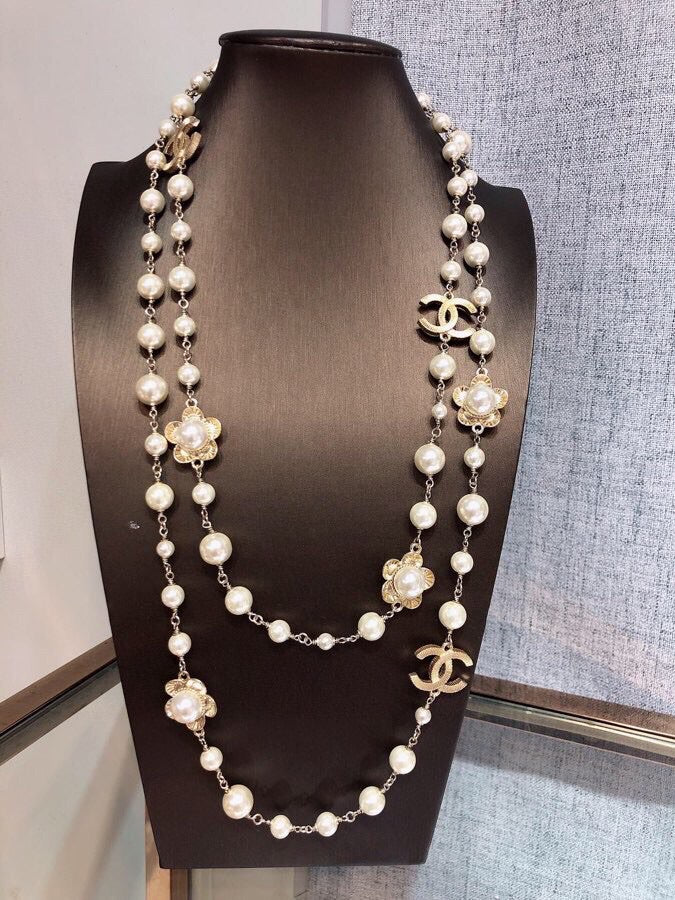 CHANEL Long Necklace