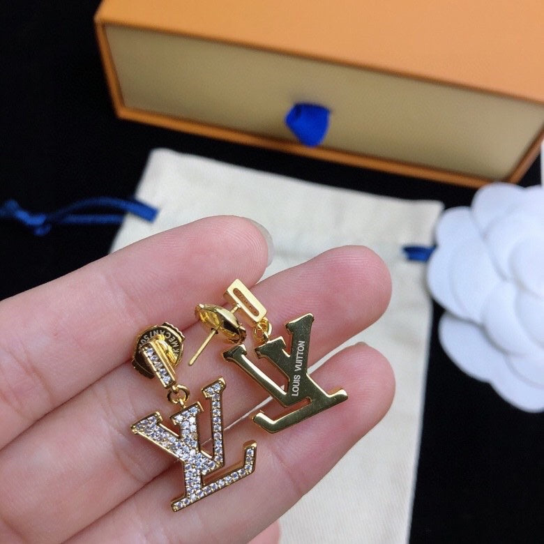 LOUIS VUITTON Earrings