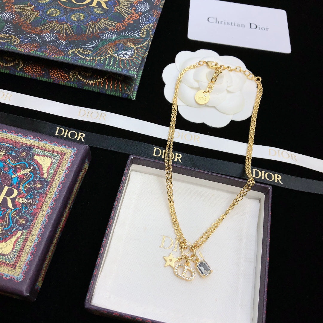 DIOR Pearl Necklace