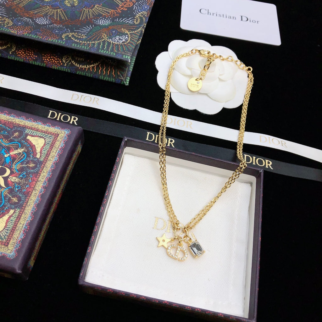 DIOR Pearl Necklace