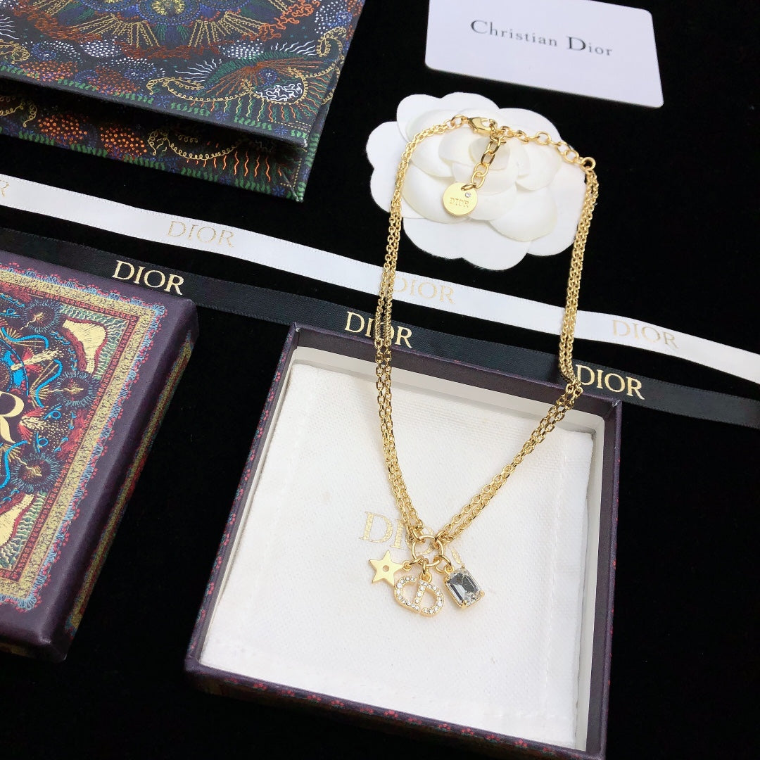 DIOR Pearl Necklace
