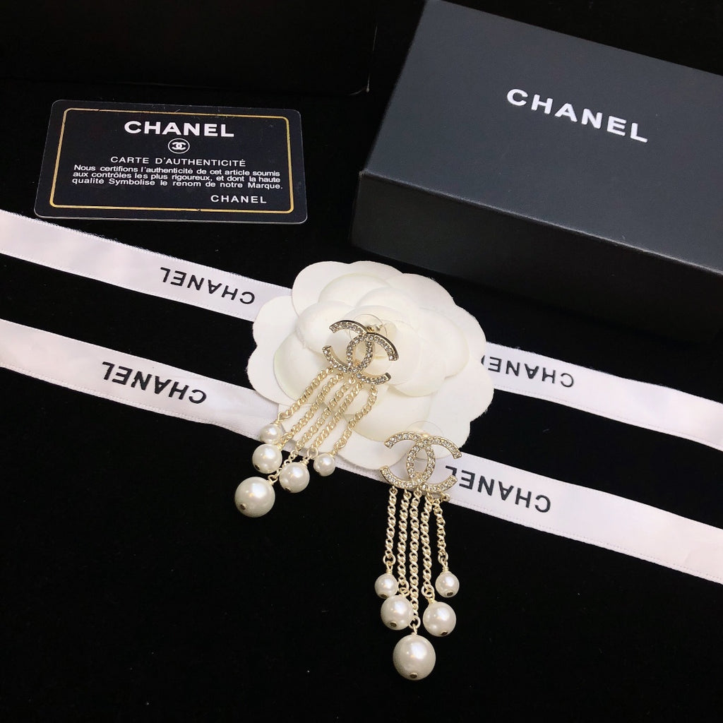 CHANEL Earrings