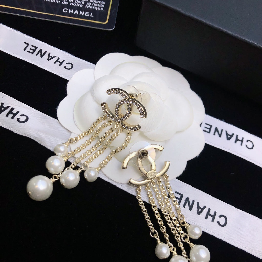 CHANEL Earrings