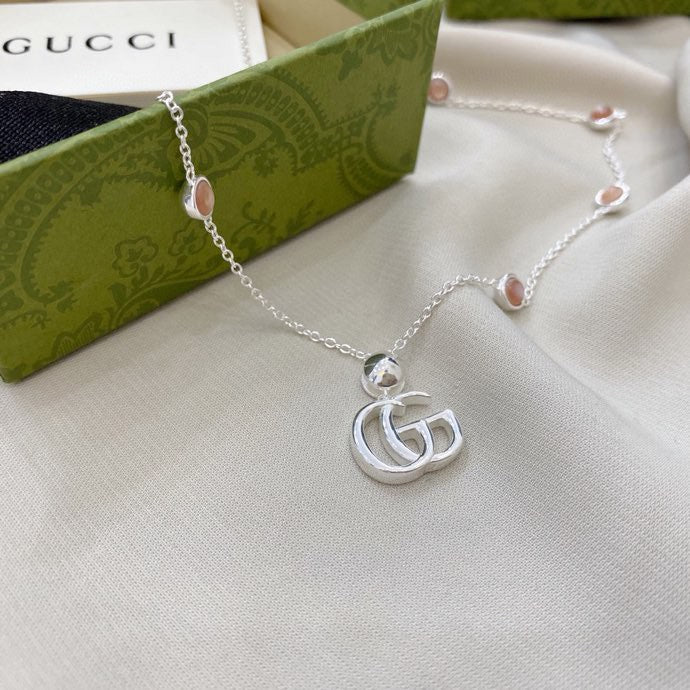 GUCCI Mother-of-Pearl Interlocking-G Necklace