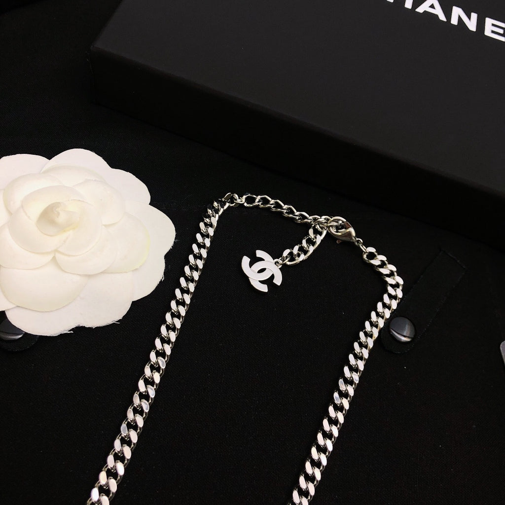 CHANEL Choker Necklace