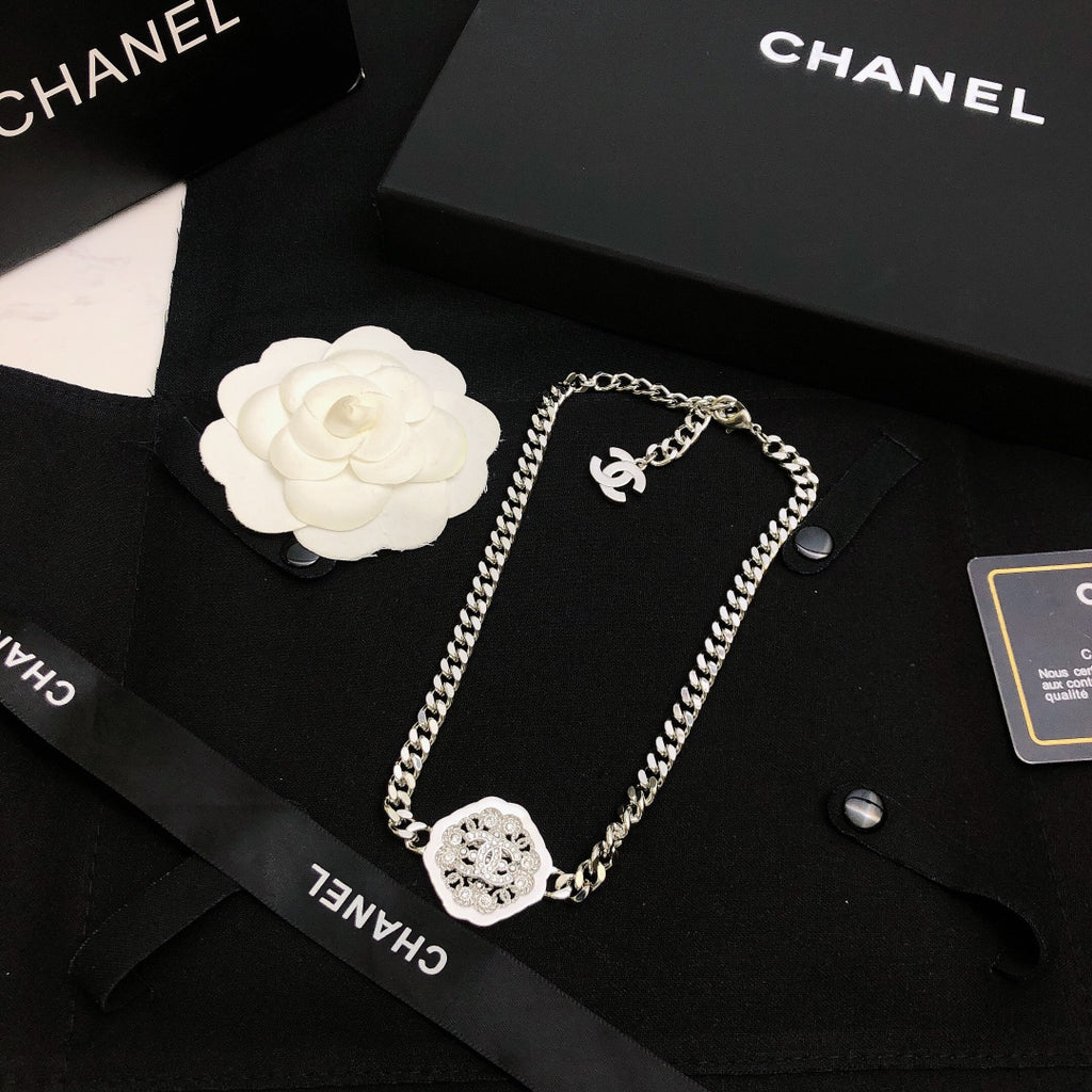 CHANEL Choker Necklace