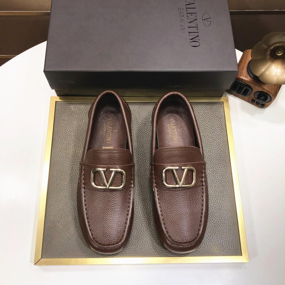 Valentino Leather Sneakers Style 432246