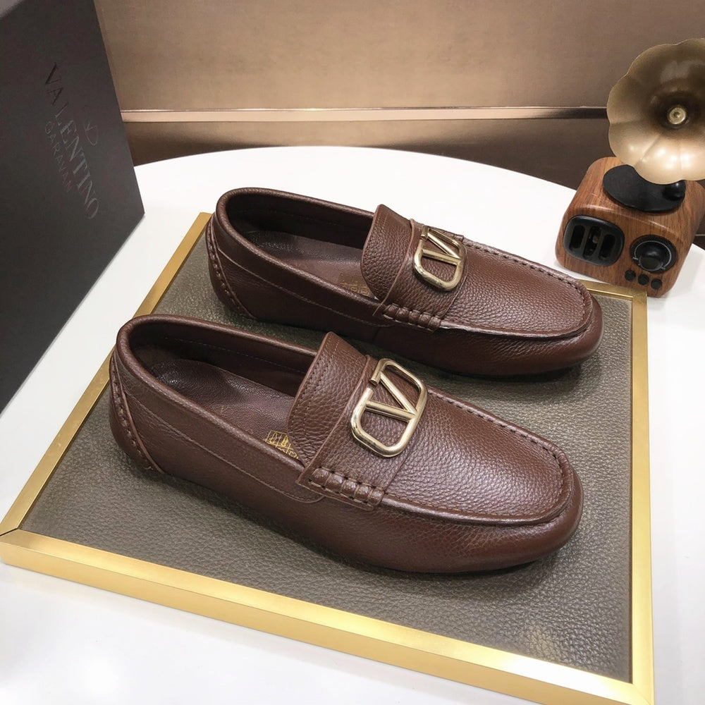 Valentino Leather Sneakers Style 432246