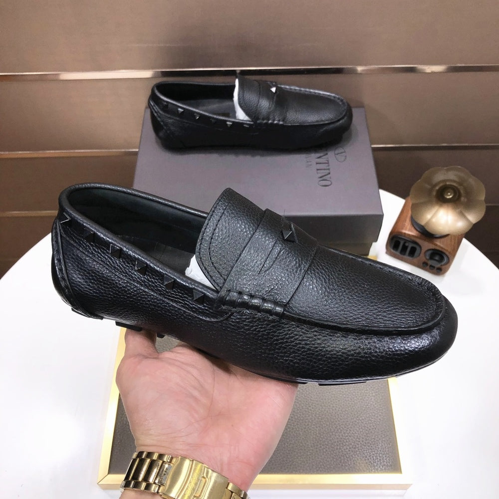 Valentino Leather Sneakers Style 432250