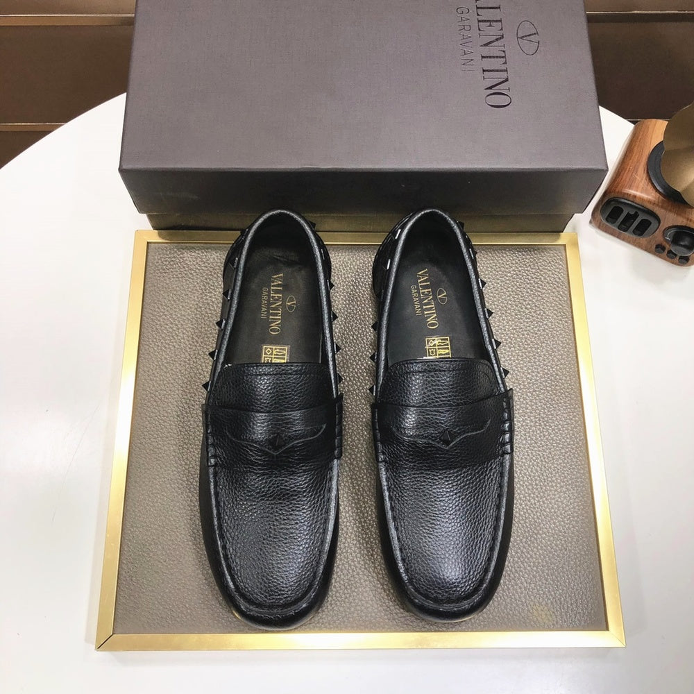 Valentino Leather Sneakers Style 432250