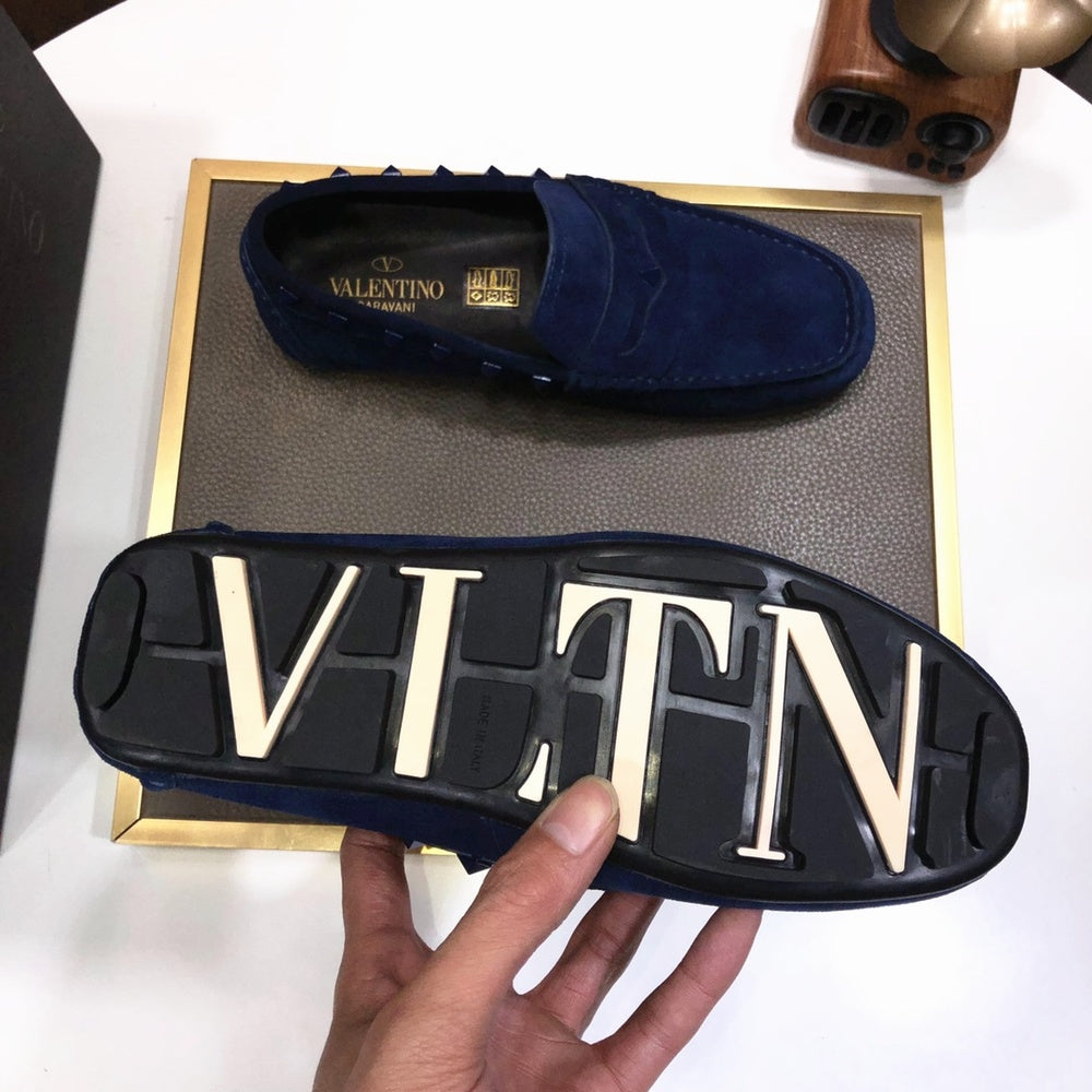 Valentino Leather Sneakers Style 432258