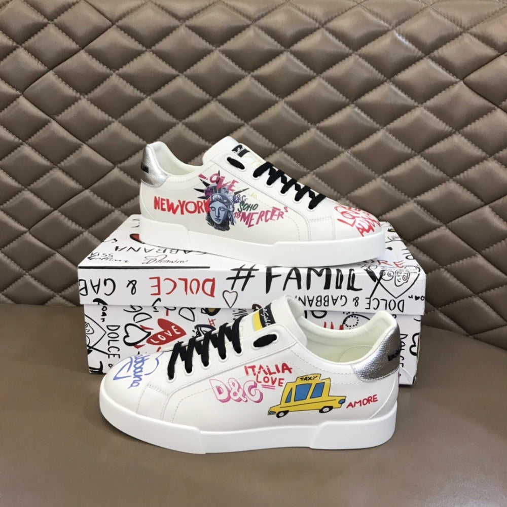 P200[玫瑰][玫瑰]，2022春夏新款Dolce＆Gabbana/顶级原单 Size：38-45 DG重工系列，进口原版小牛皮，撞色设计超好看，5D打印，精致奢华，超A级别！版型对比专柜正品，丝毫不差！ #382589 - image 3