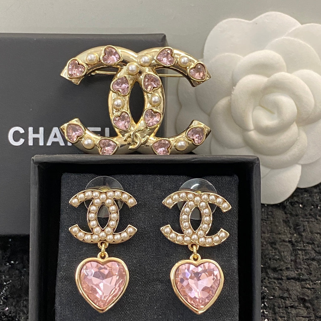 CHANEL Crystal Double-C Pendant Necklace