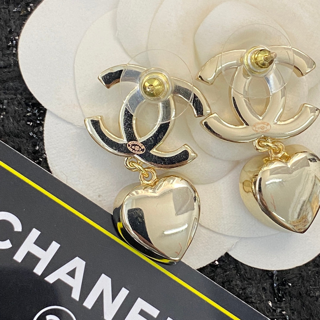 CHANEL Crystal Double-C Pendant Necklace