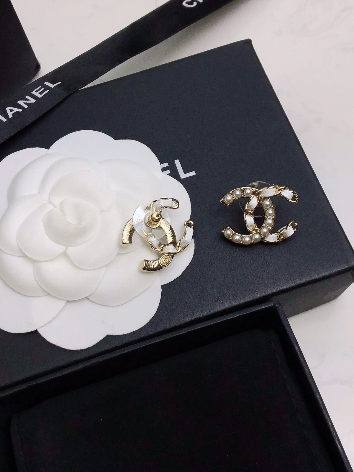 CHANEL Earrings