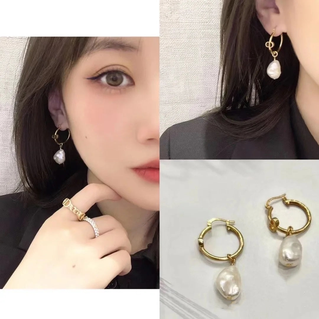 DIOR Pearl Pendant Necklace
