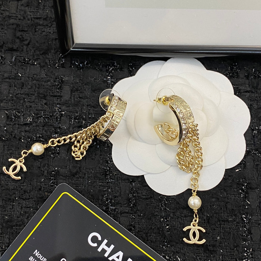 CHANEL Double-C Tassel Pendant Necklace