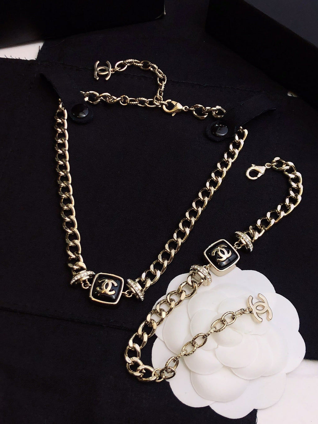 CHANEL Necklace