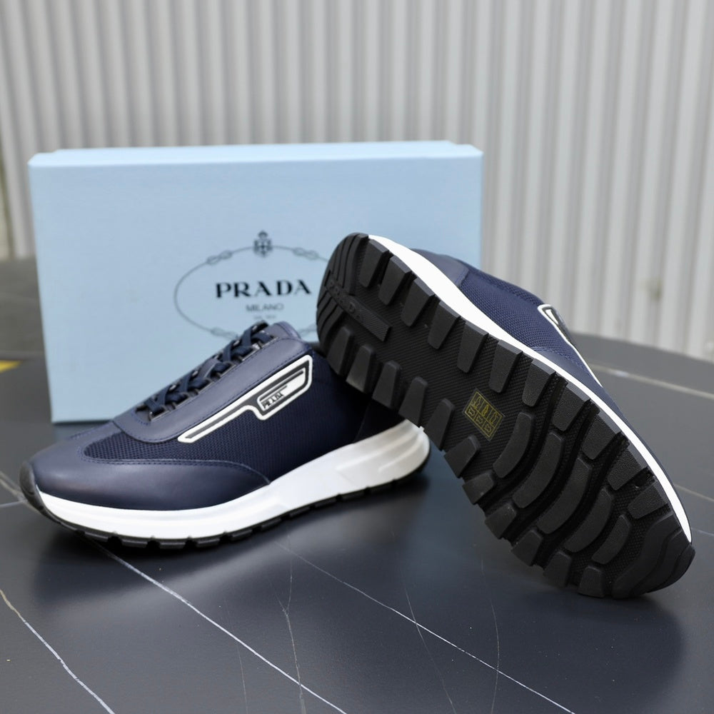 Prada Men's Sneakers - Style 425988