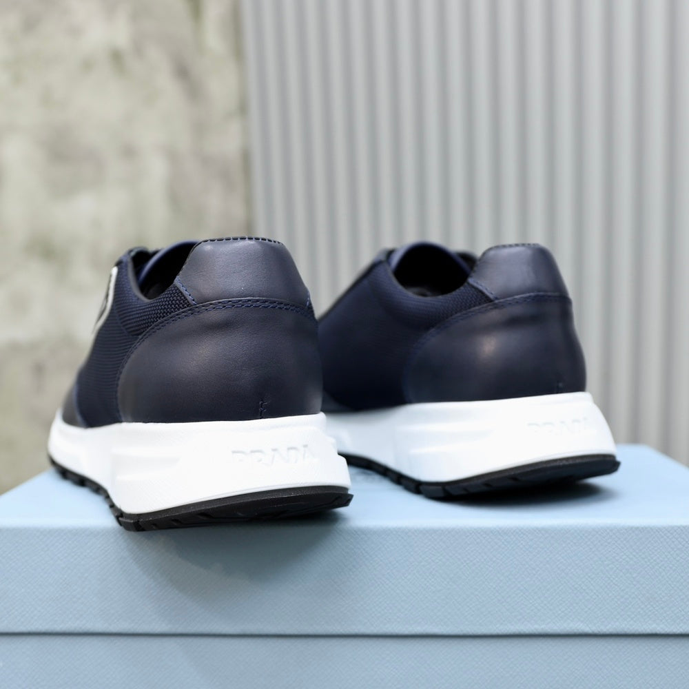 Prada Men's Sneakers - Style 425988