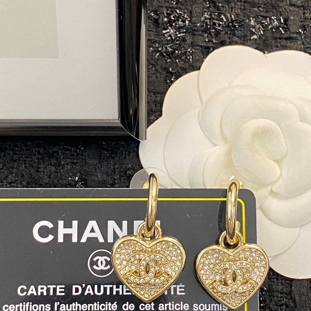 CHANEL Crystal Double-C Pendant Necklace