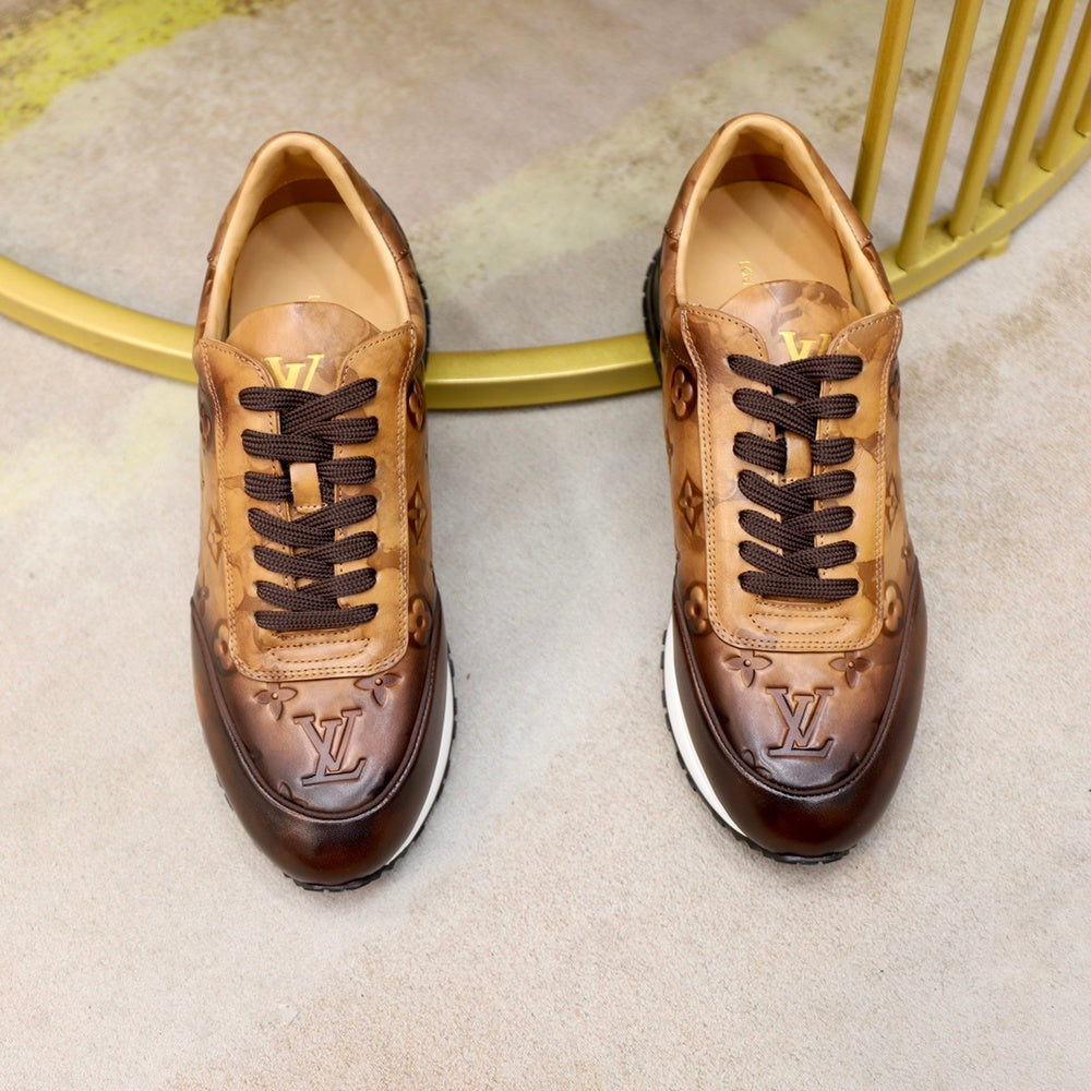 Louis Vuitton Men's Sneakers - Style 426812