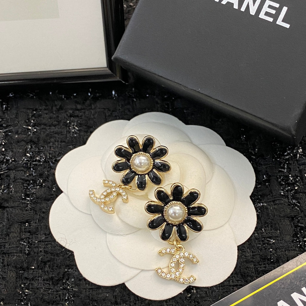 CHANEL Double-C Earrings