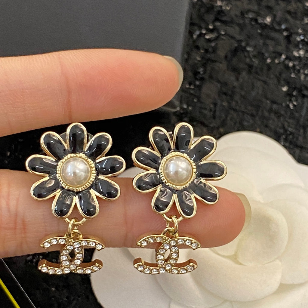 CHANEL Double-C Earrings