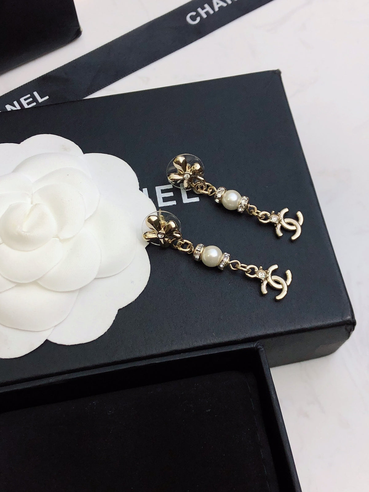 CHANEL Earrings