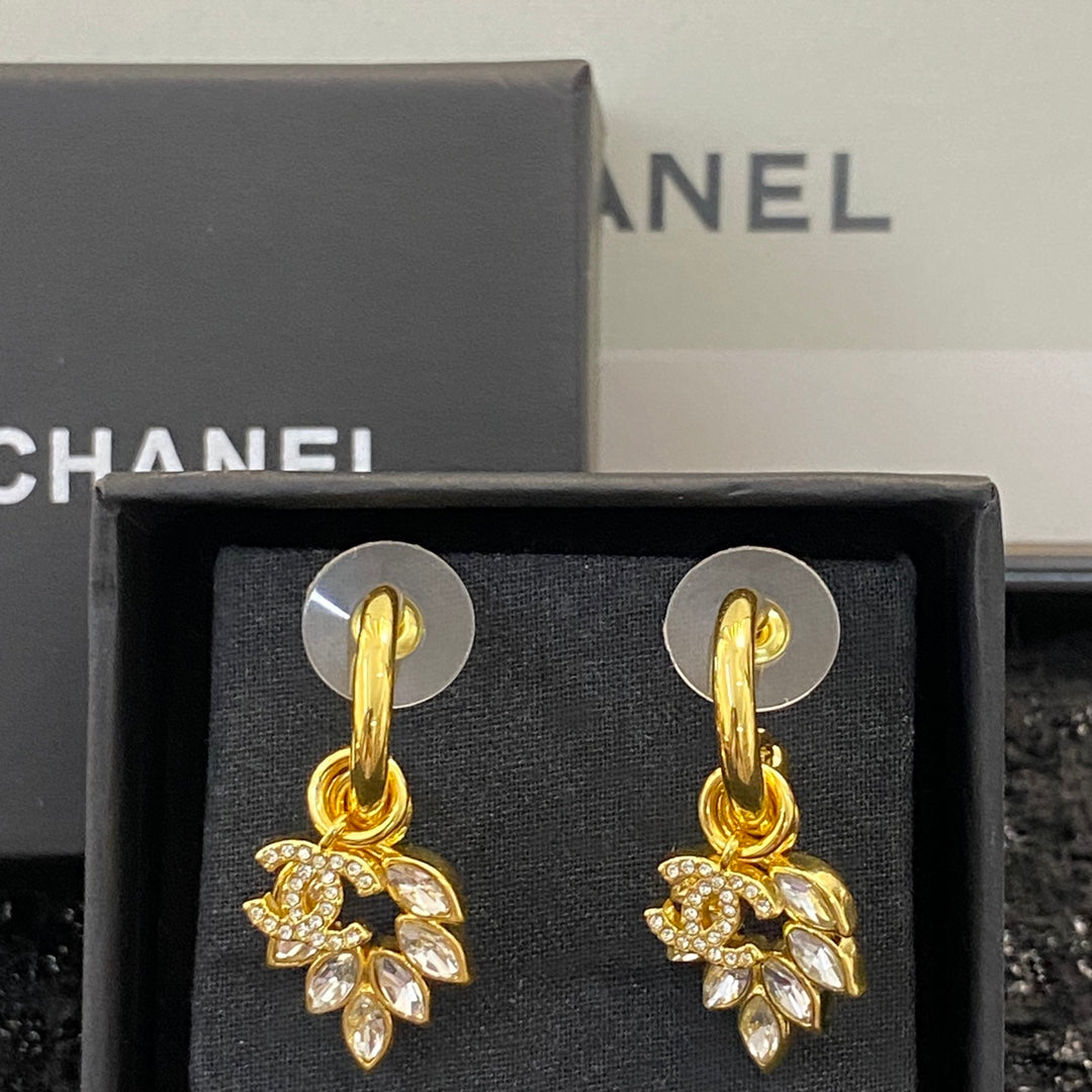 CHANEL Double-C Pendant Necklace