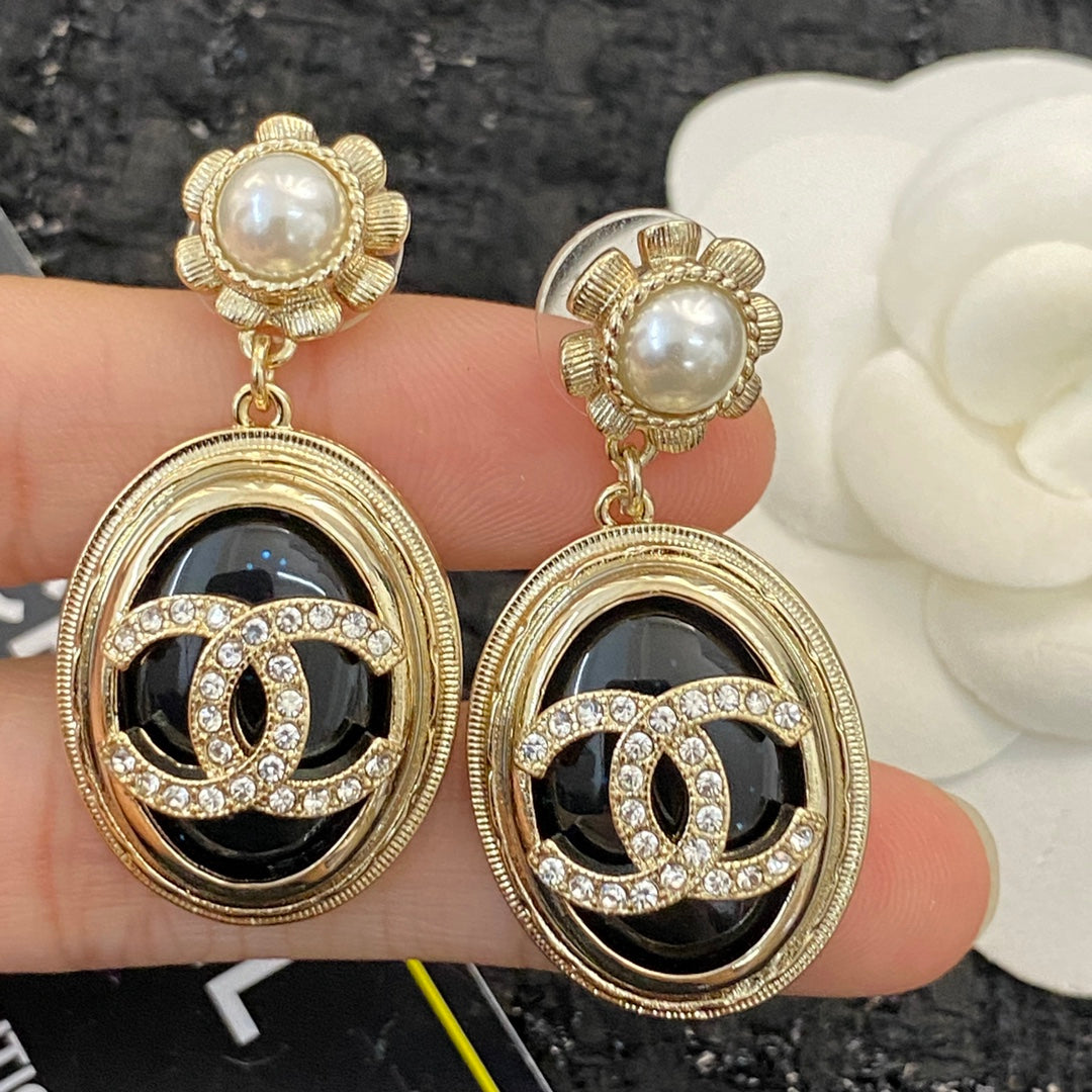 CHANEL Double-C Vintage Pendant Necklace