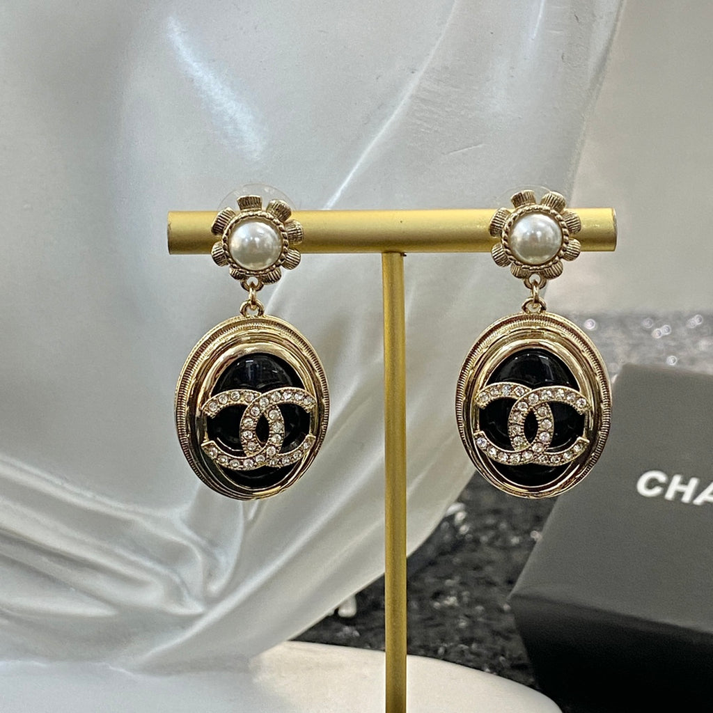 CHANEL Double-C Vintage Pendant Necklace