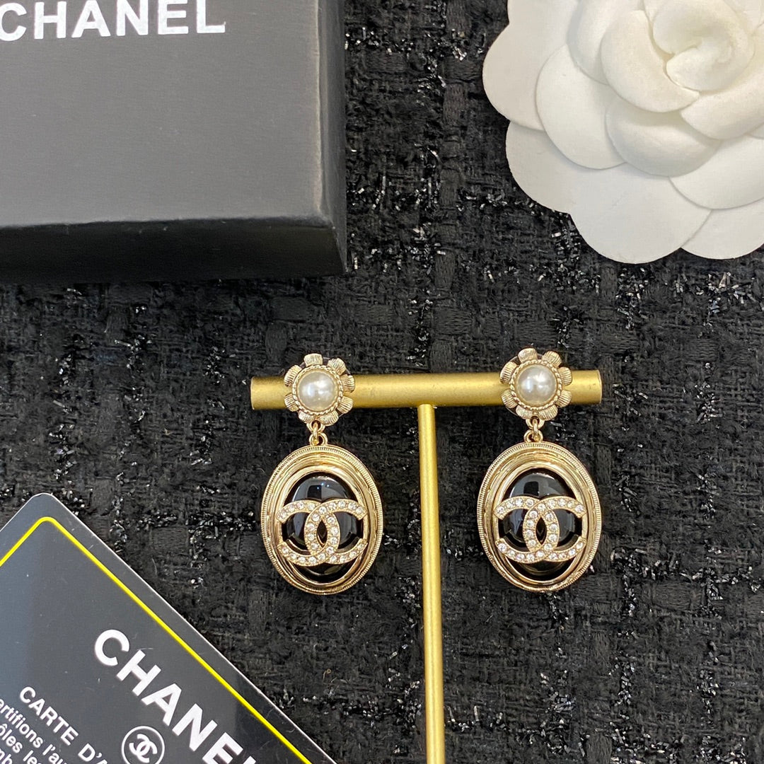 CHANEL Double-C Vintage Pendant Necklace